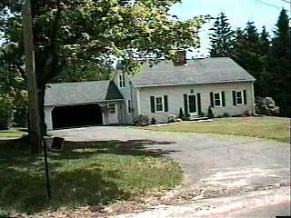 Building photograph for 133 NONNEWAUG RD